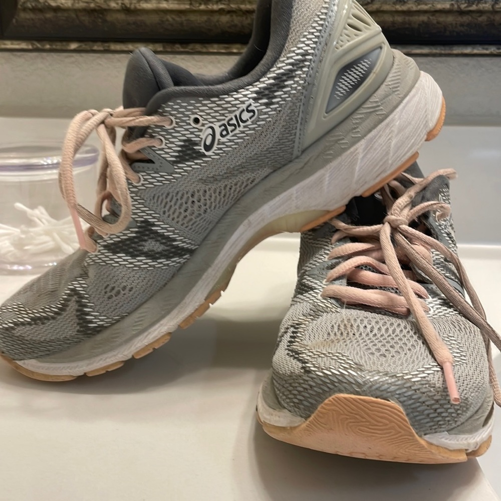 ASICS Sneakers